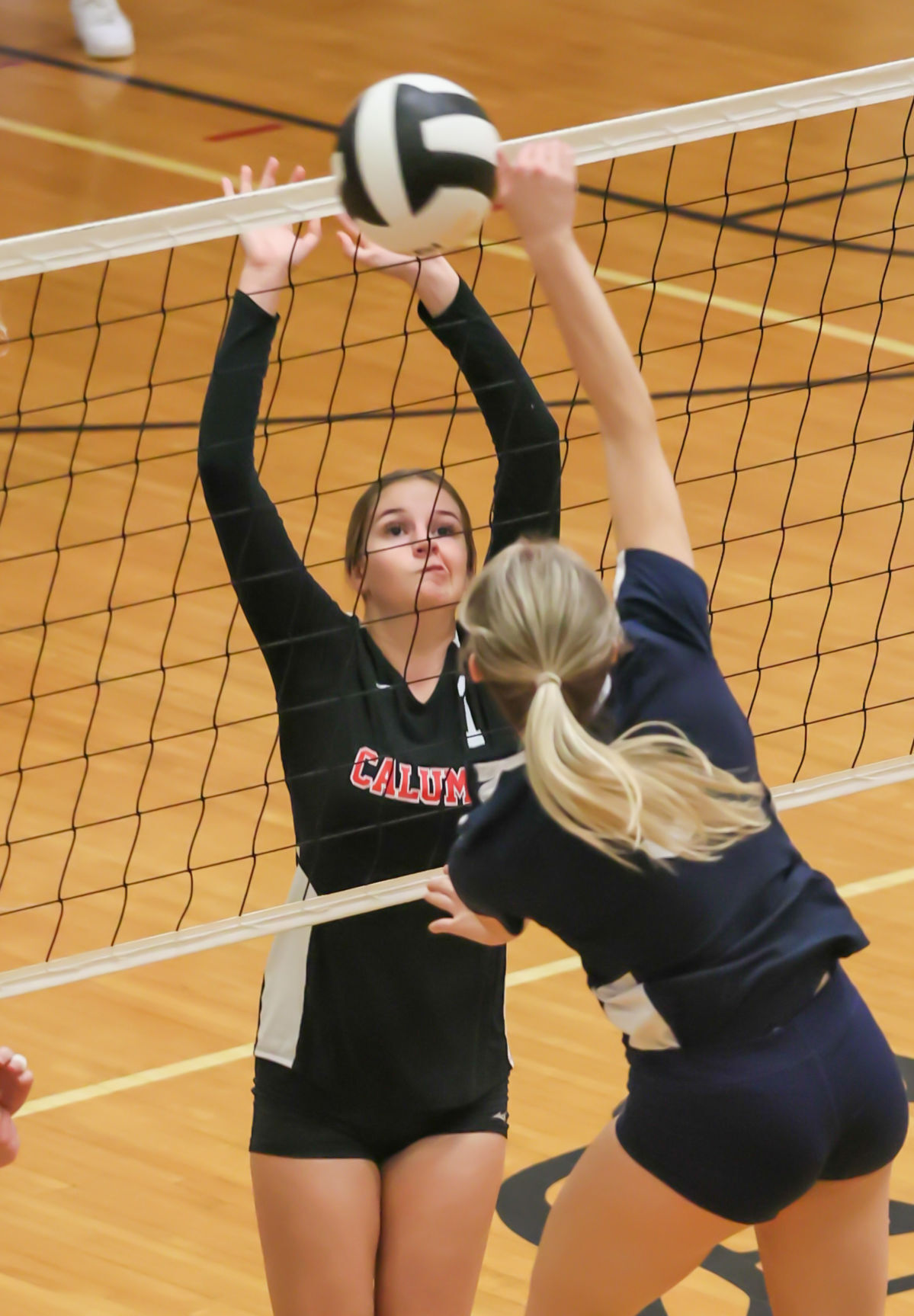 Marquette vs Calumet volleyball